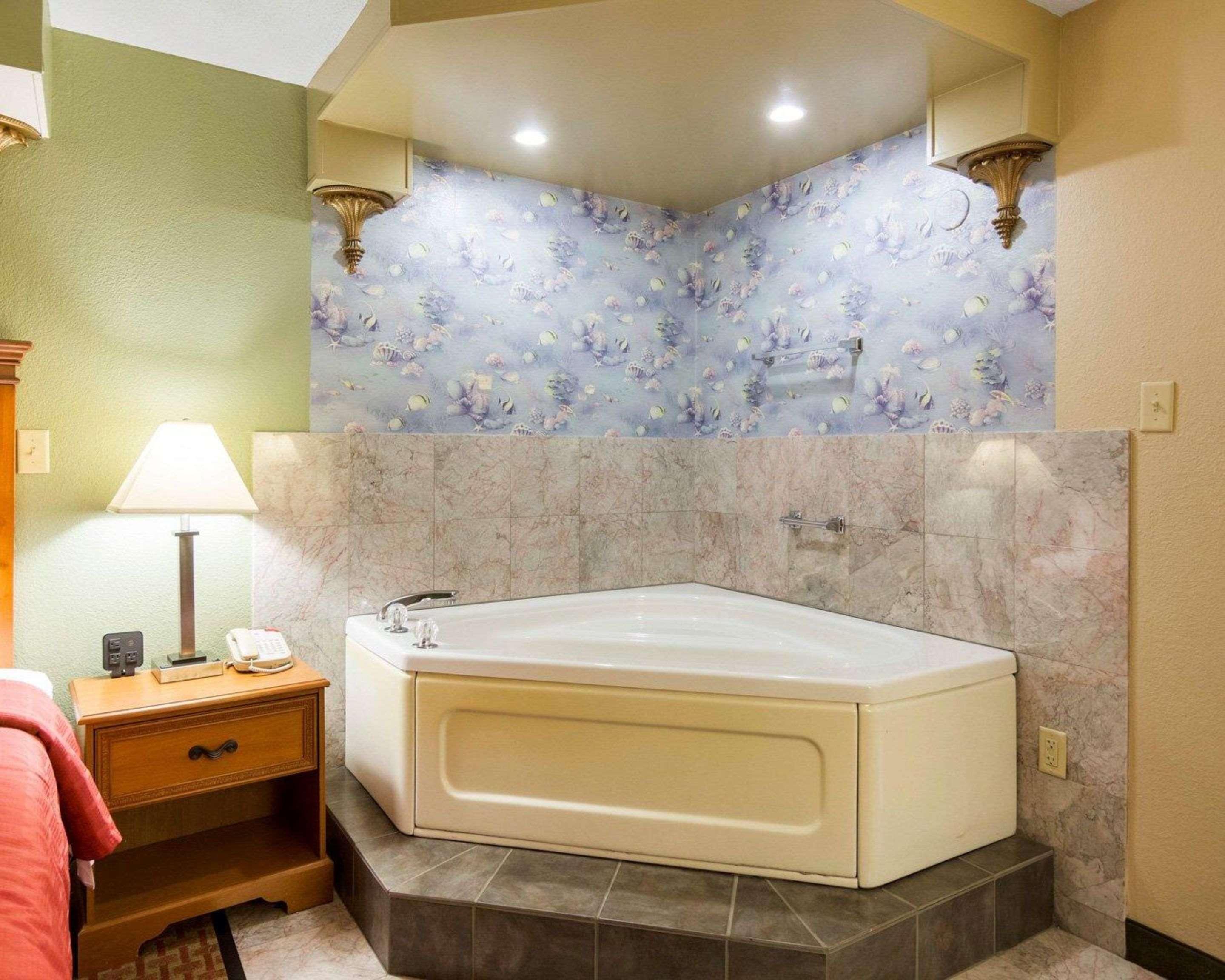 Quality Inn South Hill I-85 Eksteriør billede