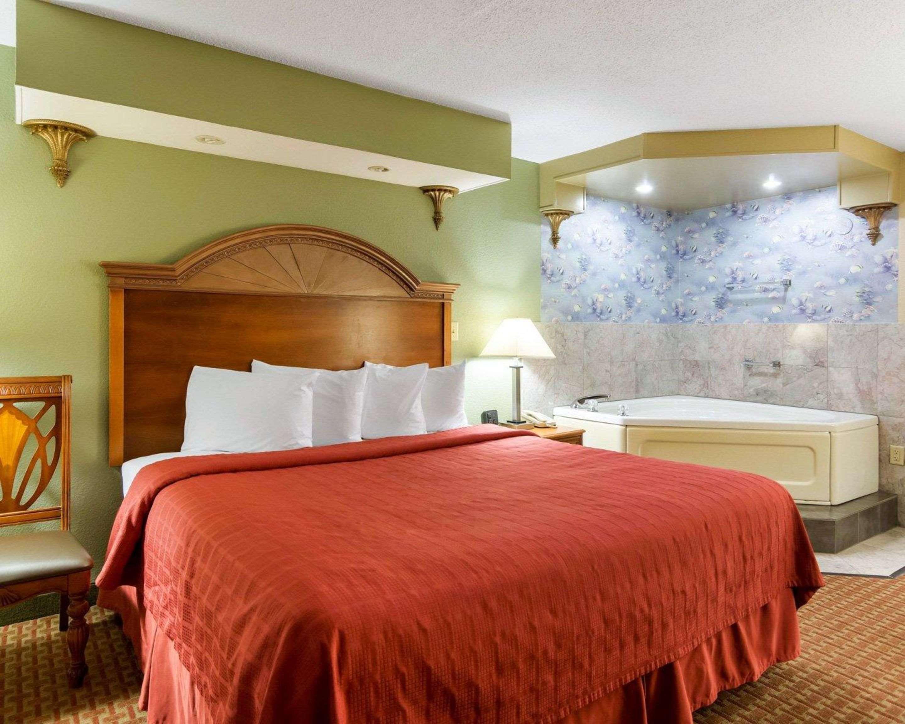 Quality Inn South Hill I-85 Eksteriør billede