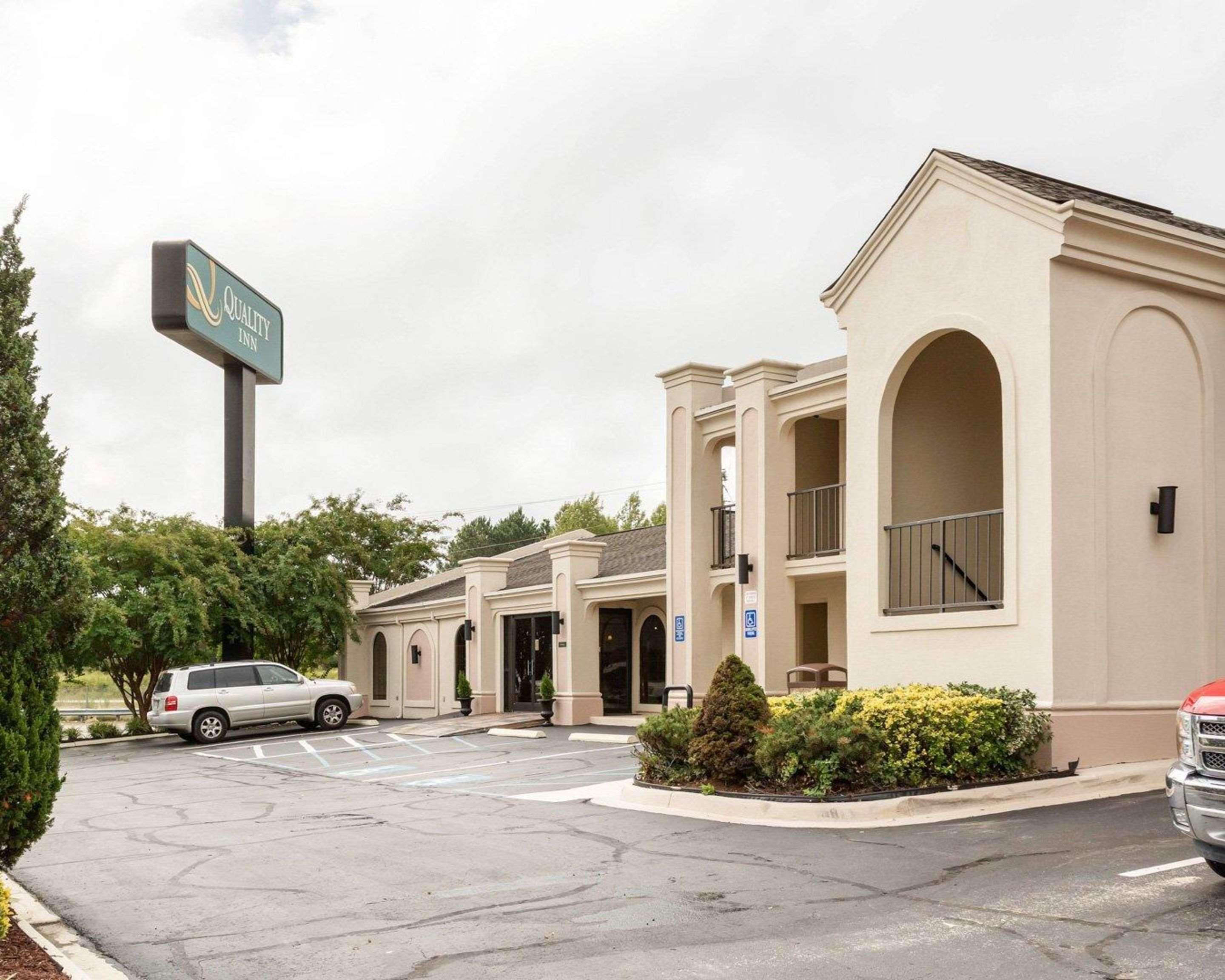 Quality Inn South Hill I-85 Eksteriør billede