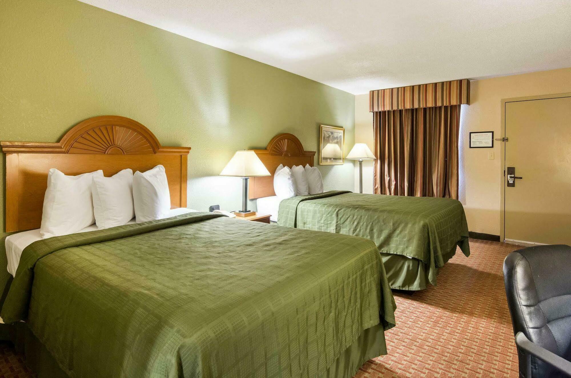 Quality Inn South Hill I-85 Eksteriør billede